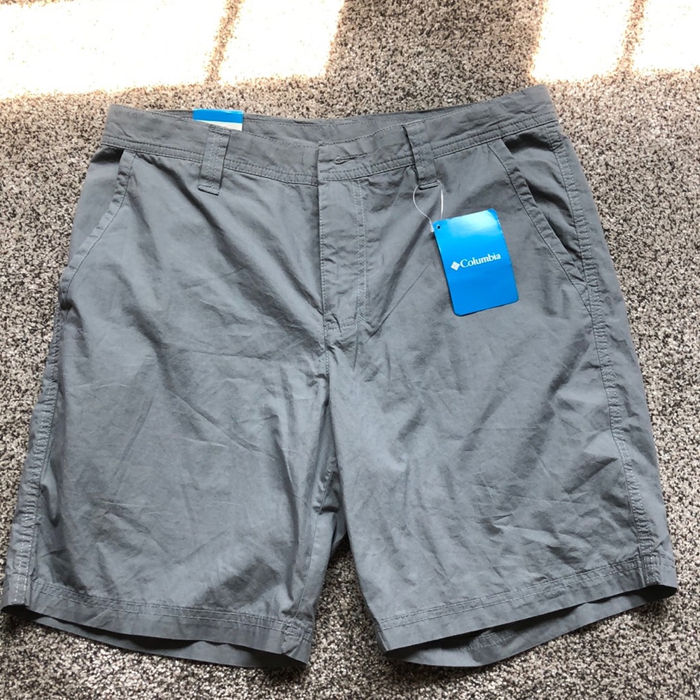 Mens Columbia Washed Out size 32 shorts